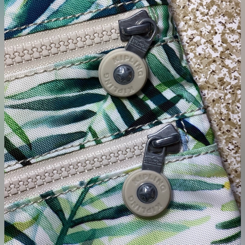 Kipling Sara shoulder Bag - Picture 9 of 11